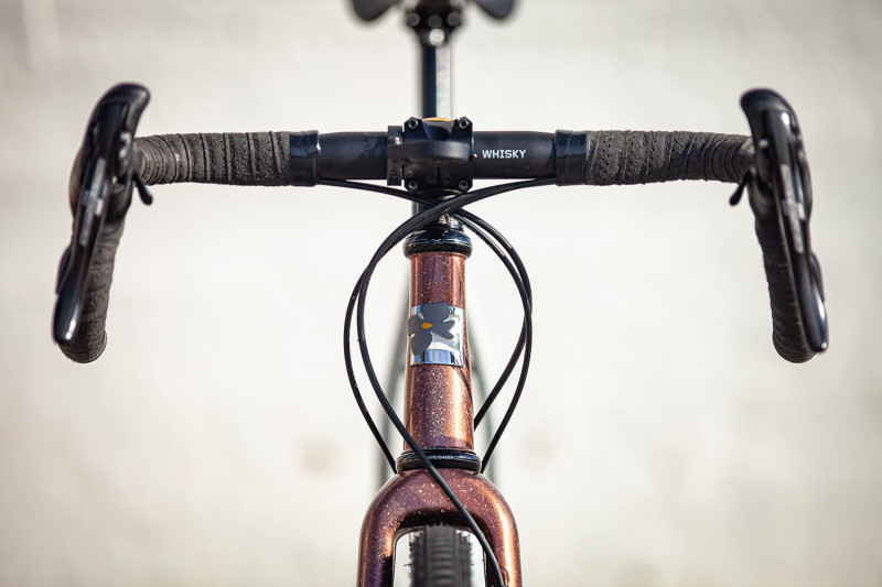 Closeup shot of the Whisky drop bar handlebar on the Dogwood Cycleworx Copper Gravel bike.